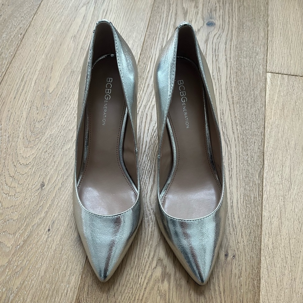 BCBG Silver High Heel Pumps. Size 8